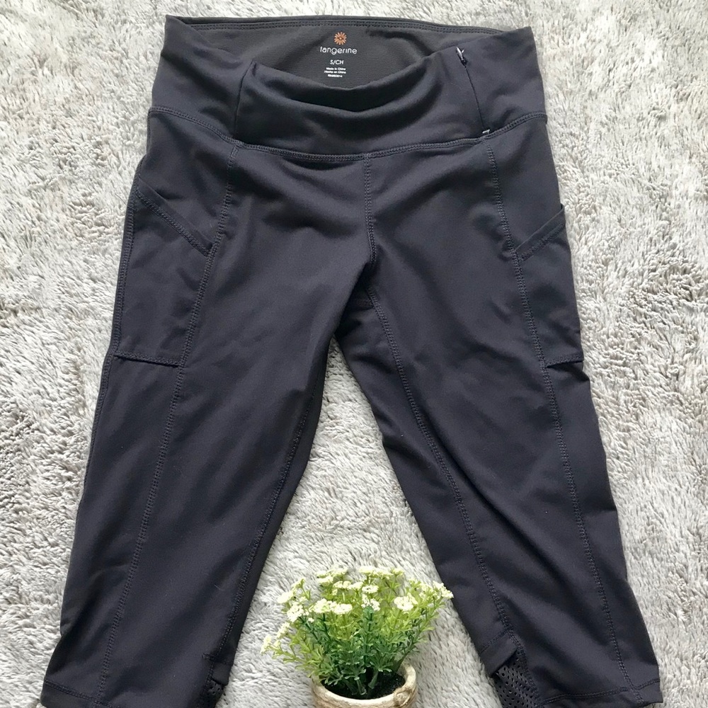 Tangerine 🍊 Capri workout pants size S